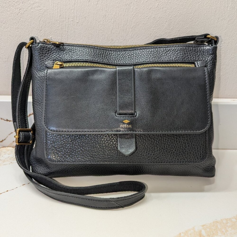 Fossil Black Leather Crossbody Bag with Gold Hardware